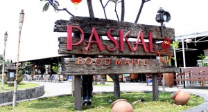Tempat wisata kuliner Paskal Food Market